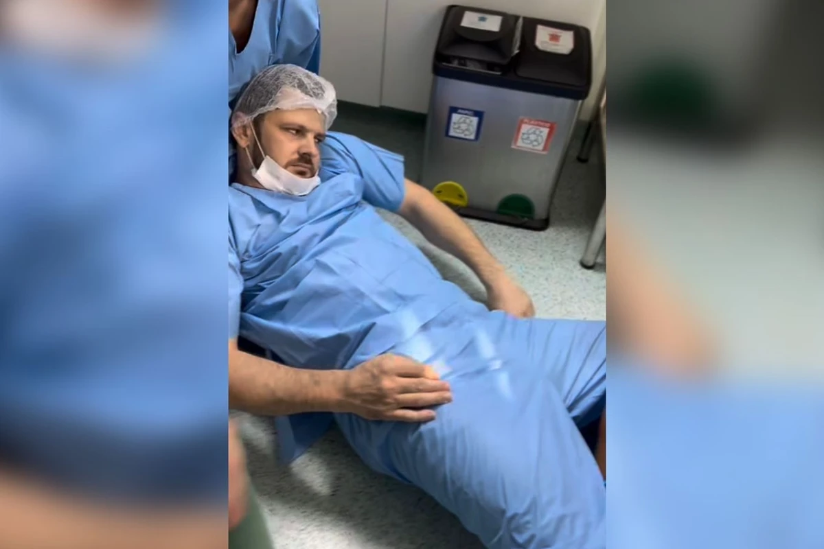 Que emoção: pai desmaia durante nascimento da filha e cena viraliza. Veja vídeo